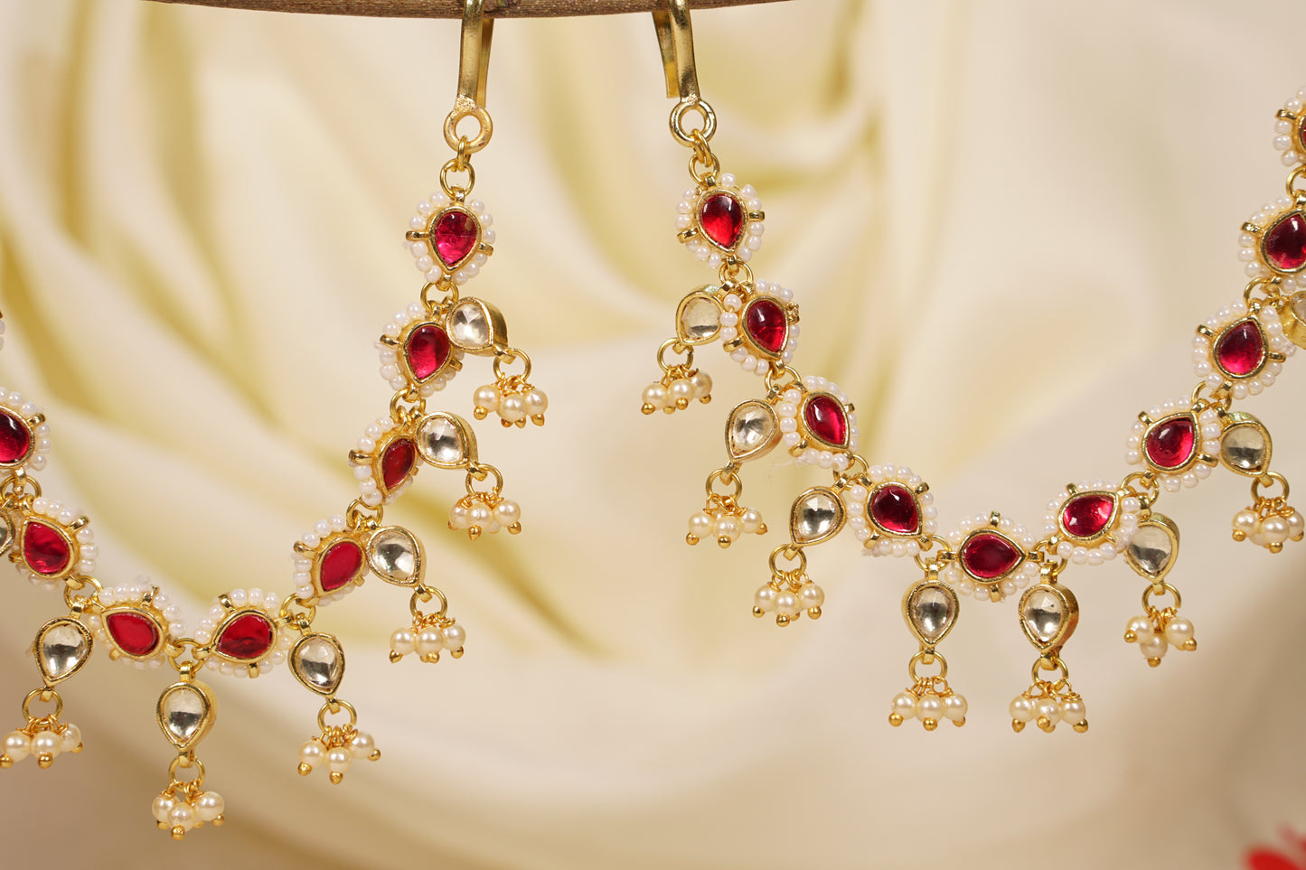 Kundan  Earchain 9-216
