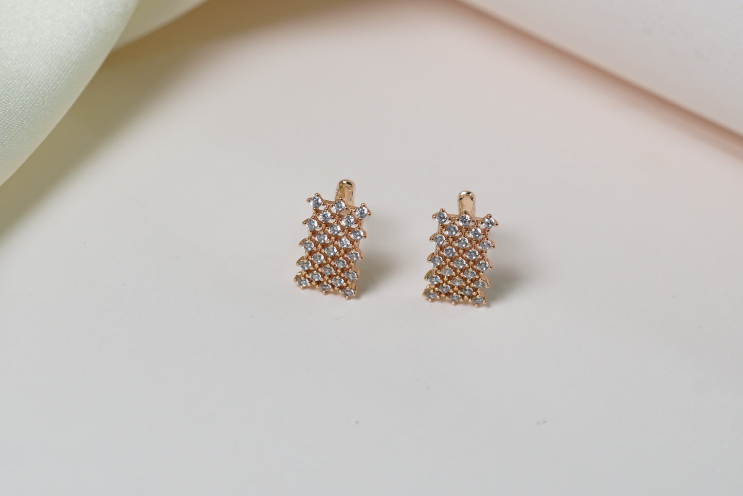 Small Ad studs H1-059
