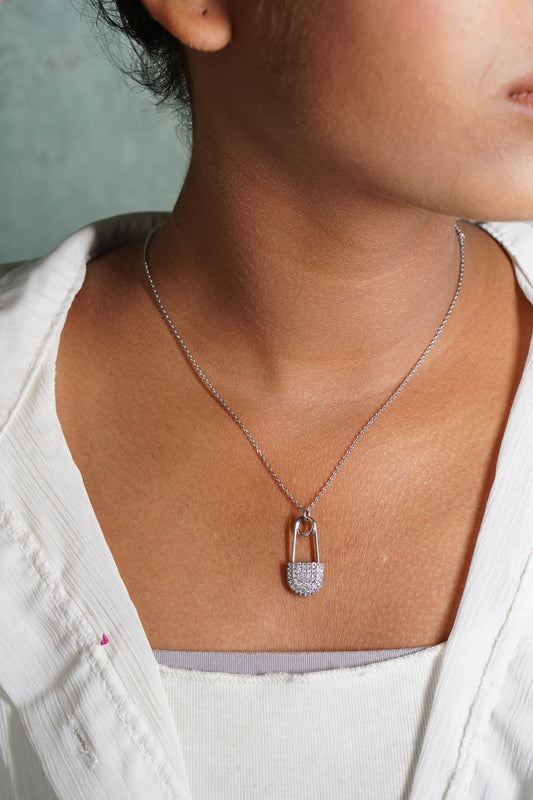 AD sterling Lock shape silver Pendant with chain H1-055