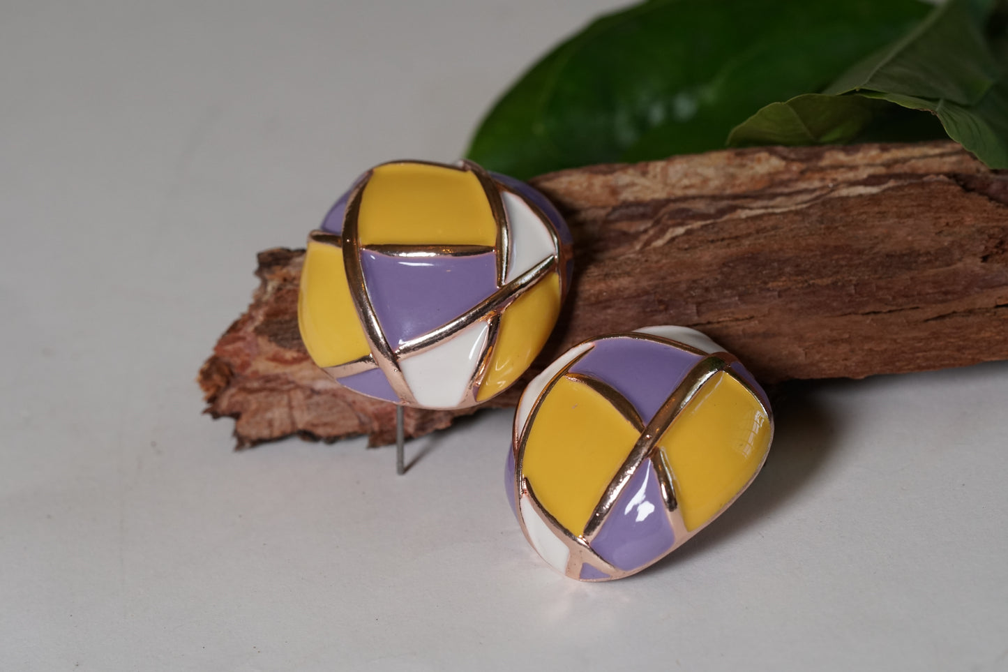 Enamel Studs H1-072