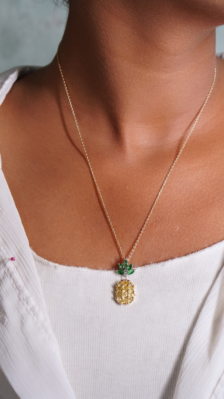 Sworaski Pinapple shape Pendant H1-064