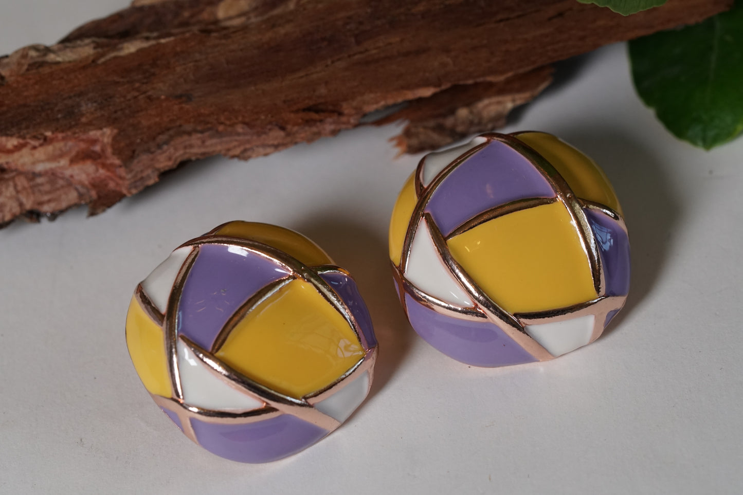 Enamel Studs H1-072