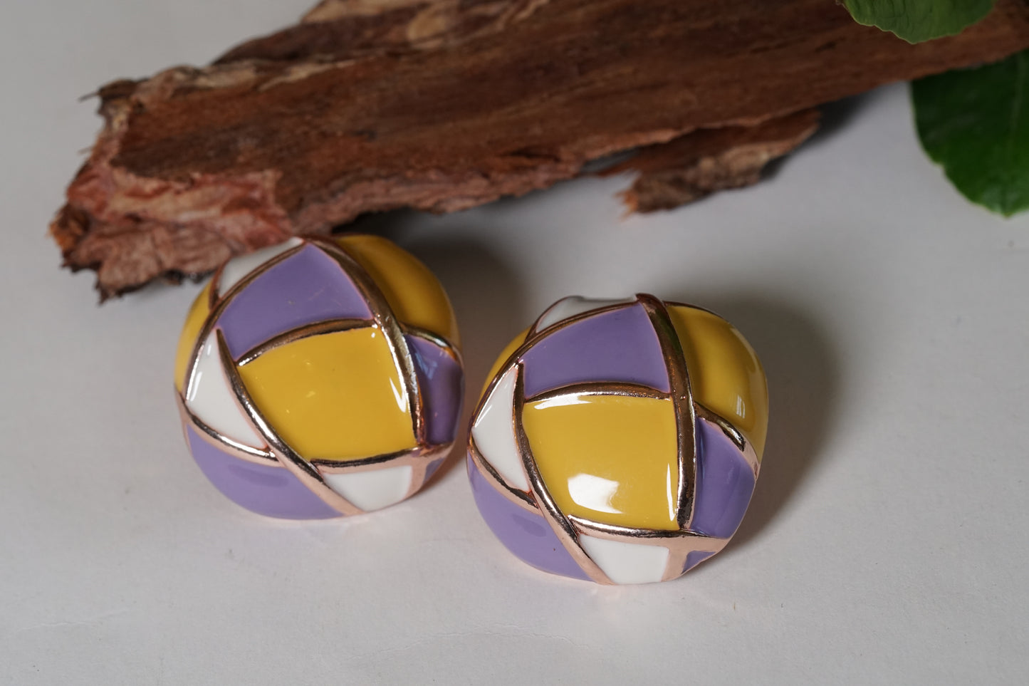 Enamel Studs H1-072