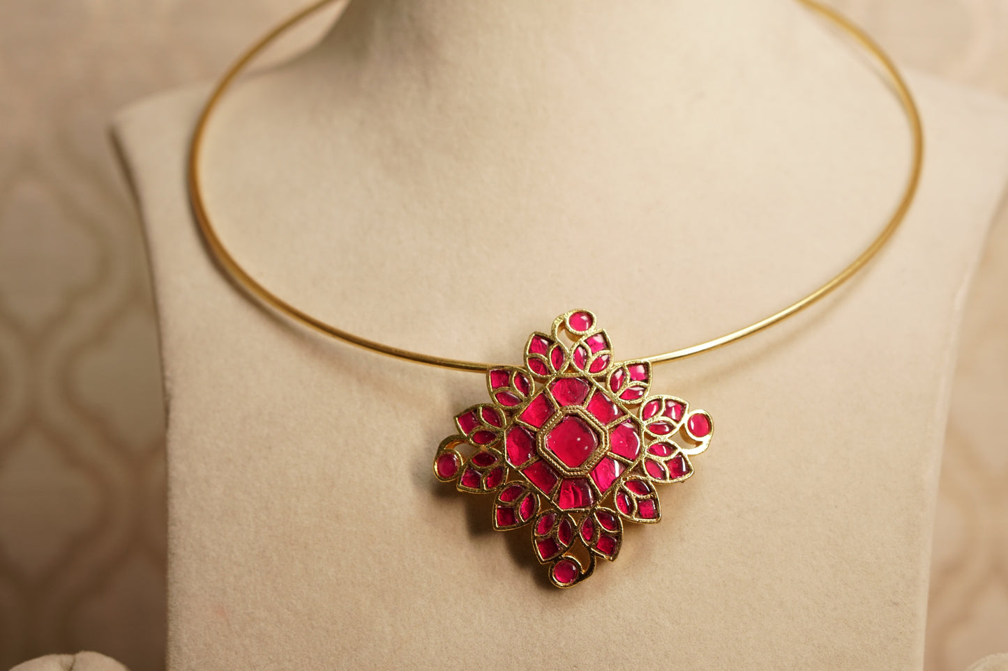 Hasli Kundan Pink Necklace 4-6309